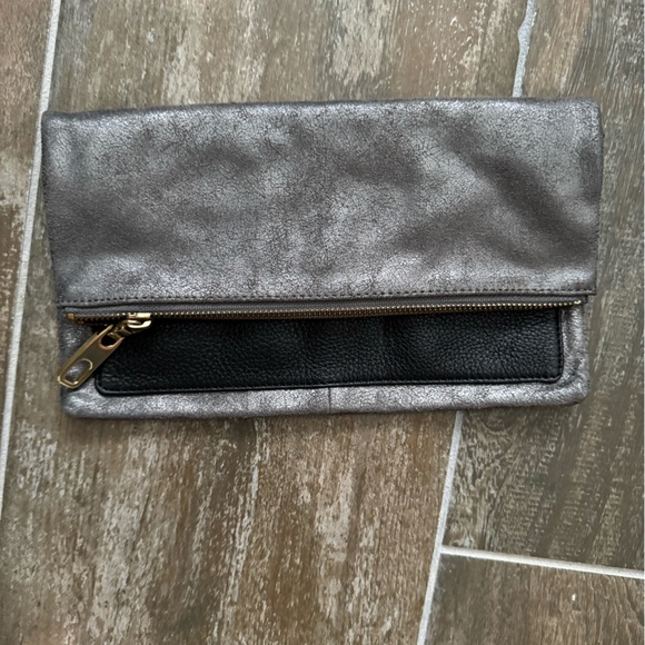 GAP Gray and Gold Textured cow leather Clutch - Picture 1 of 12